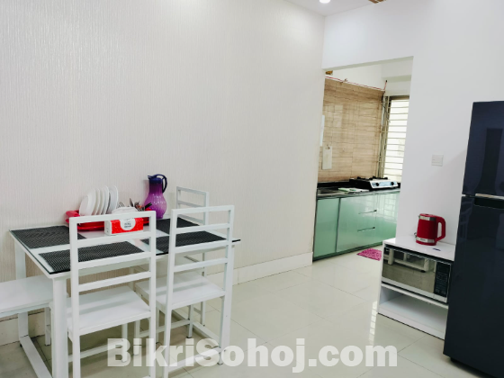 Furnished 2-Bedroom Apartment Rent in Bashundhara R/A
